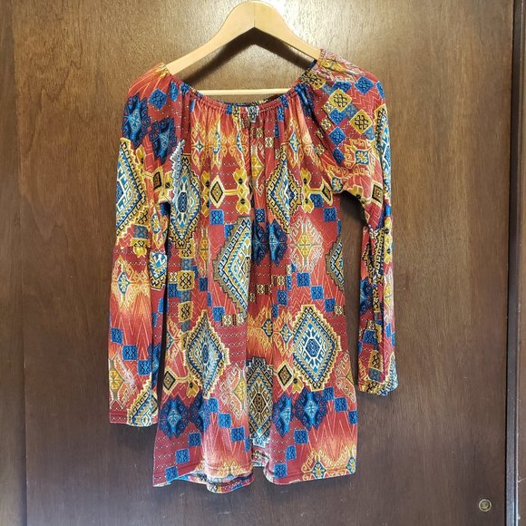 WinWin Aztec Print Bell Sleeve Tunic Top - Picture 1 of 6